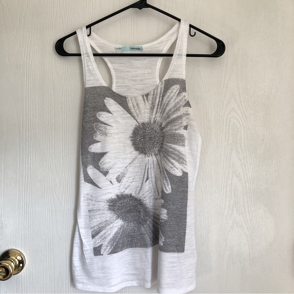 Maurices White and Gray Graphic Sunflower Tank Top Size XS - Picture 1 of 7